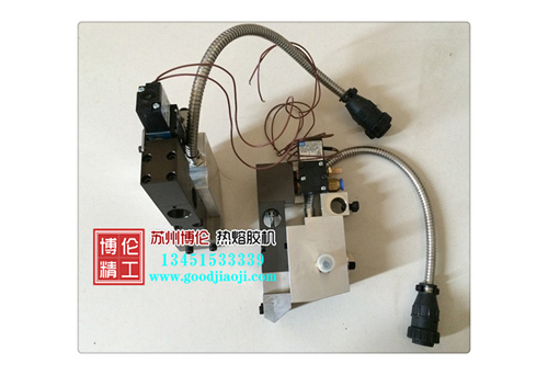 BL-8002GFC-高速反抽式热熔胶刮枪小.jpg